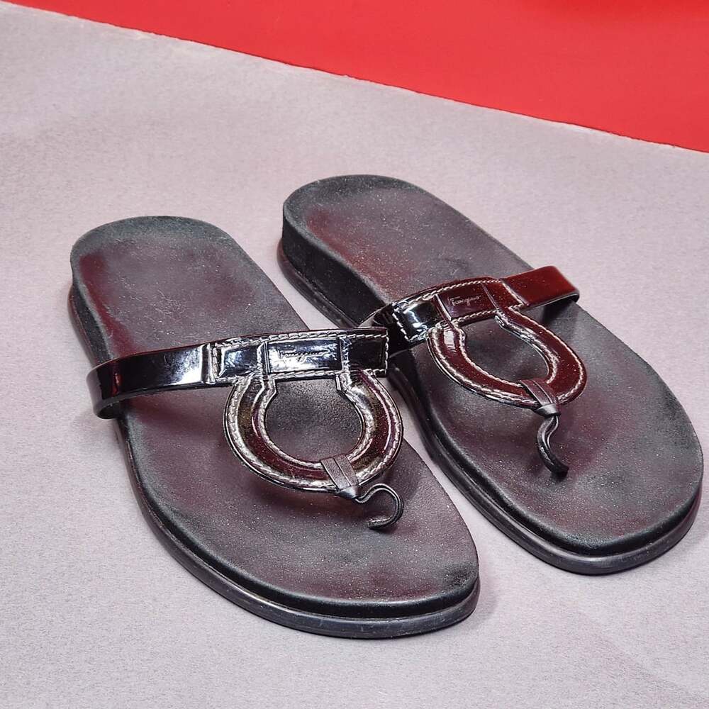 Salvatore Ferragamo Gancini Thong Sandals Size 6.5 C Black Patent